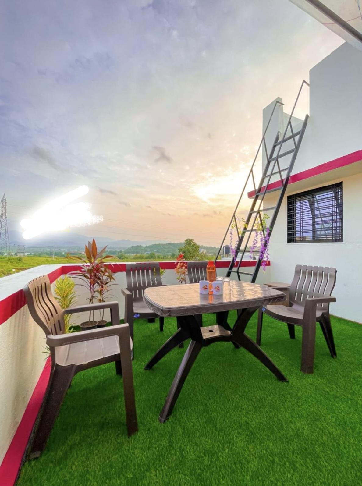 Jai Swaminarayan Delux Homestay Garudeshwar Exterior photo